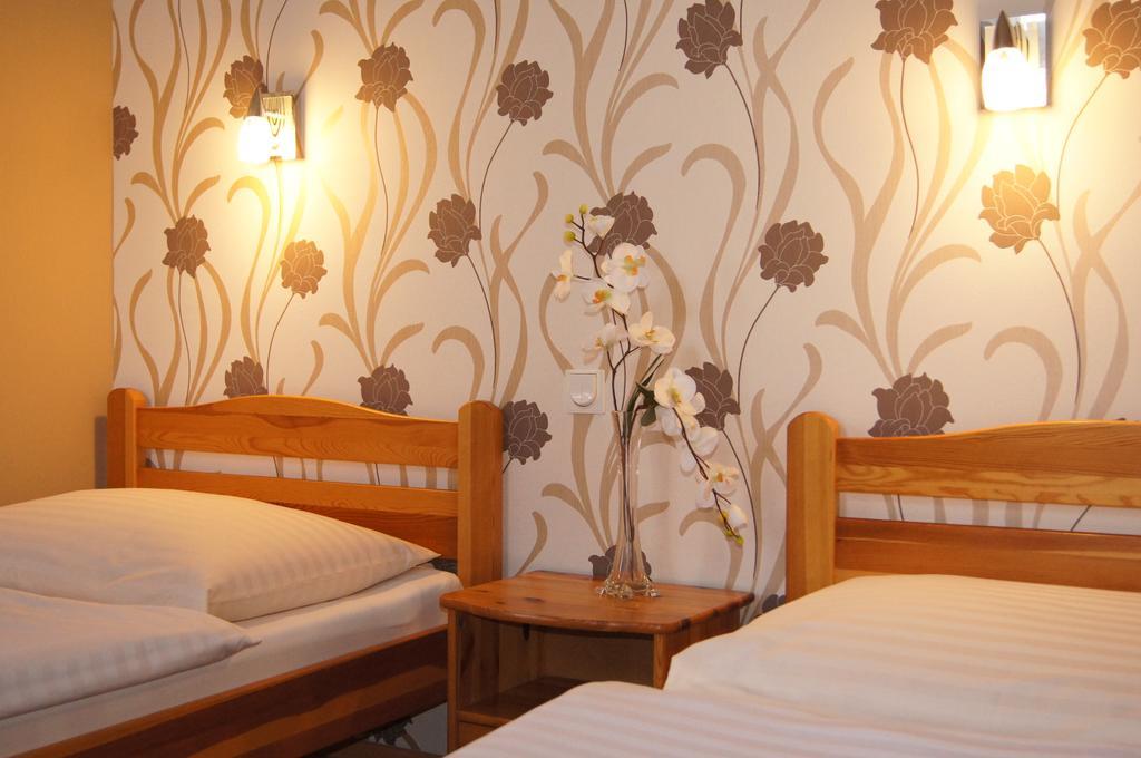 Zacisze Bed and Breakfast Nakło nad Notecią Rum bild